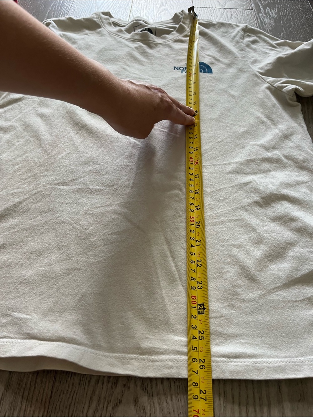 The North Face Women's Off White Tee in size L - Picture 12 of 12